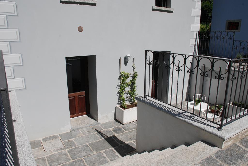 Hotel Ca' Del Borgo à Cadarese Extérieur photo