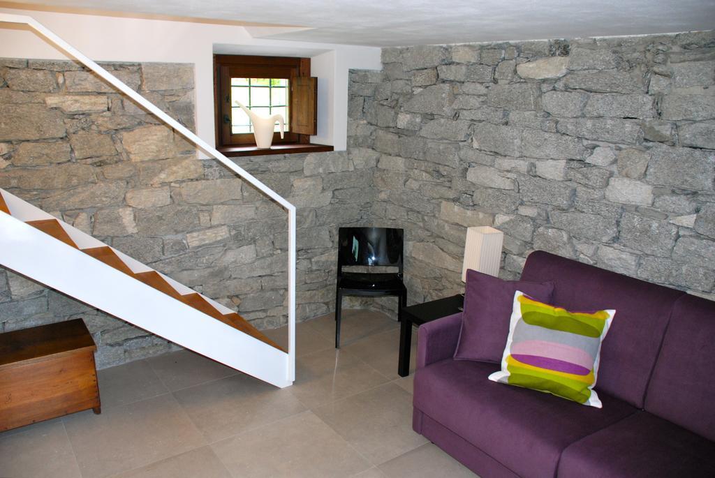 Hotel Ca' Del Borgo à Cadarese Extérieur photo